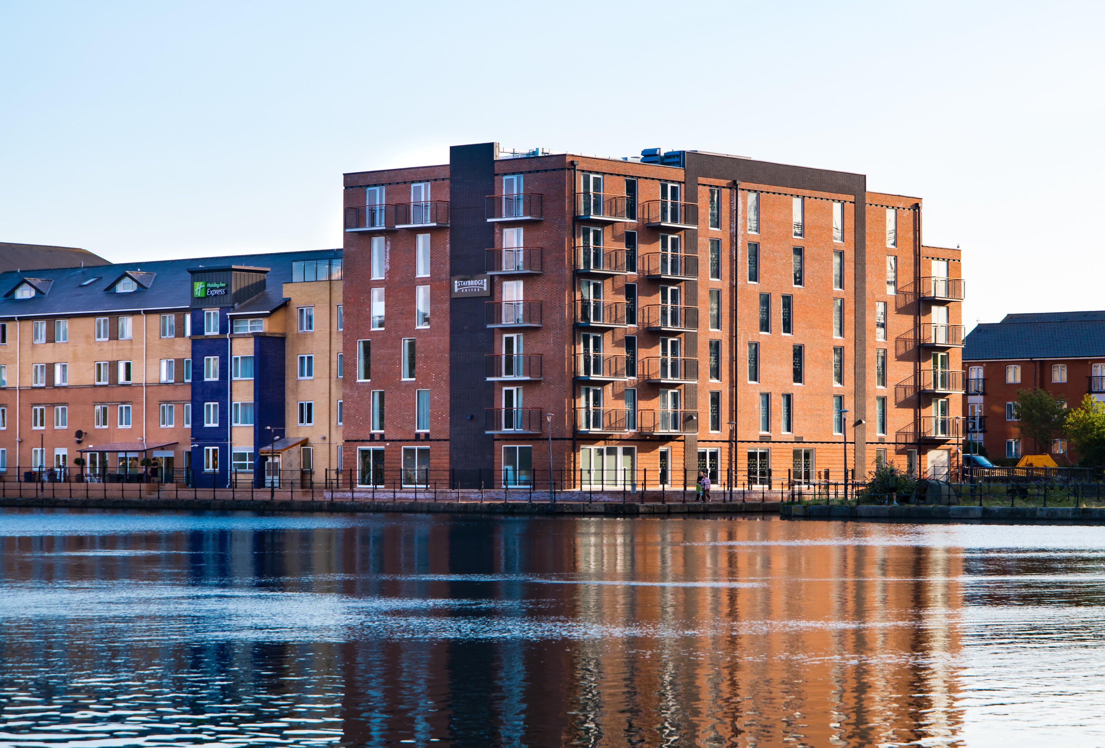 Staybridge Suites Cardiff Exterior foto