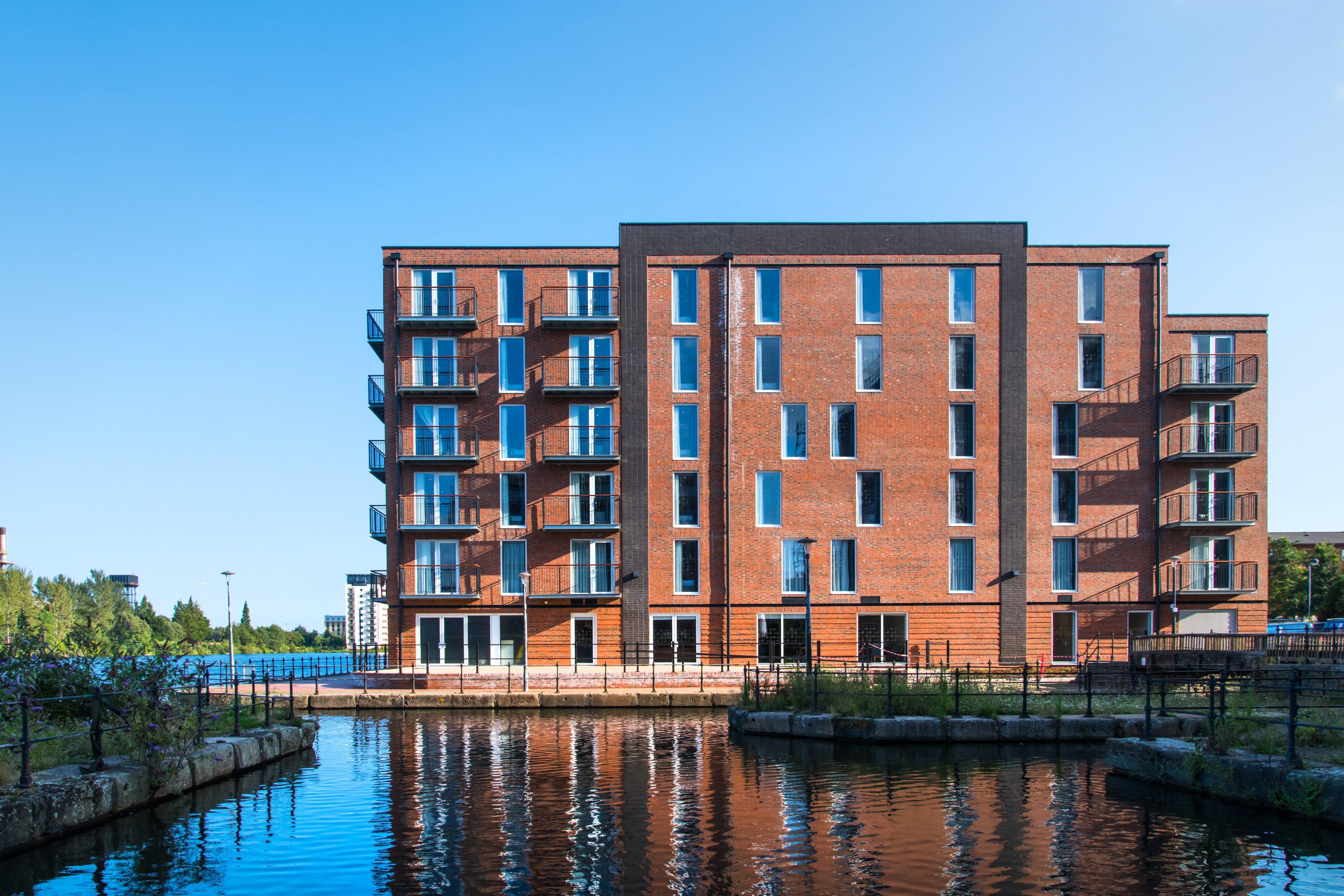 Staybridge Suites Cardiff Exterior foto